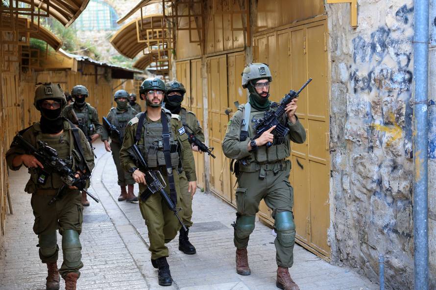 Weekly settlers' tour in Hebron, in the Israeli-occupied West Bank