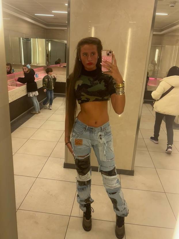 FOTO Udaje se 16-godišnja kći Tysona Furyja: Objavila fotke s raskošne djevojačke zabave