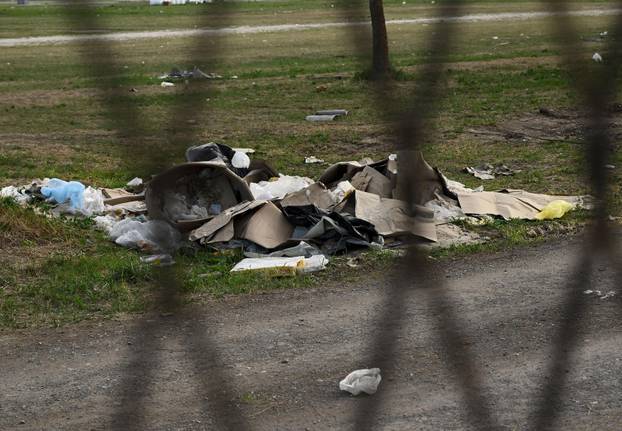 Zagreb: Nakon koncerta Thompsona još ima smeća oko Hipodroma