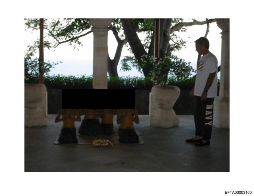 Ruskinje, privatni letovi, party na otoku: Ovako je Epstein gradio svoju mrežu sa slavnima