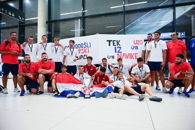 Zagreb: Dolazak prvaka Europe, Hrvatske U20 vaterpolske reprezentacije na aerodrom Pleso