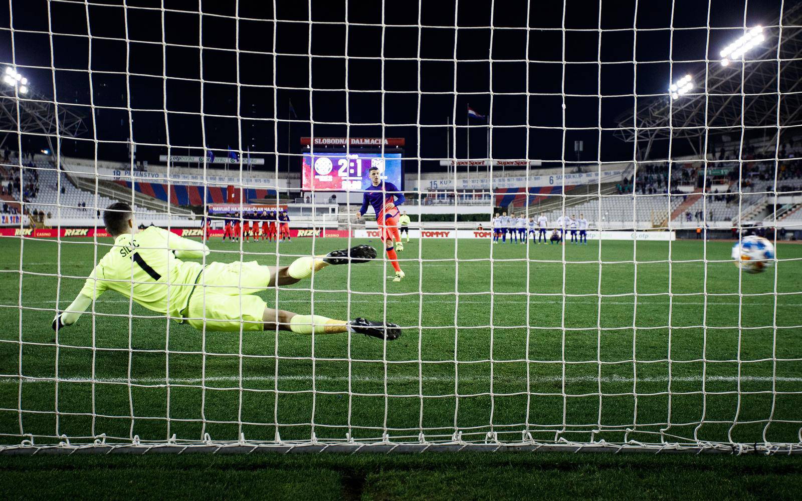 Juniori Hajduka neće igrati u osmini finala Lige prvaka mladih. Madridski Atletico slavio na Poljudu nakon jedanaesteraca