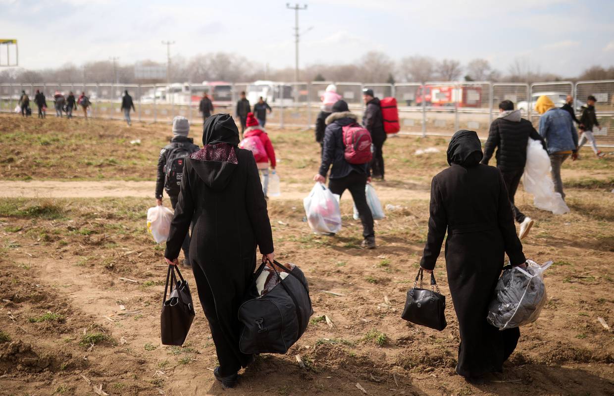 Mučili su, ponižavali i silovali: Kaznene prijave policajcima zbog zlostavljanja migranata