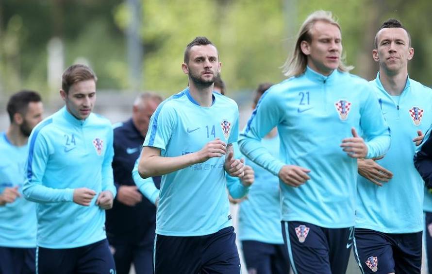 Mamić, Šuker i Mila Horvat na prvom treningu na Maksimiru