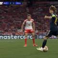 VIDEO Modrić je ovim potezom izbacio cijelu obranu Bayerna