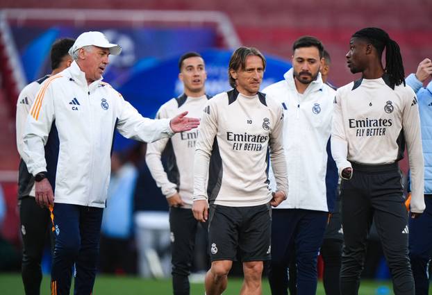 Real Madrid Training and Press Conference - Emirates Stadium - Monday April 7th