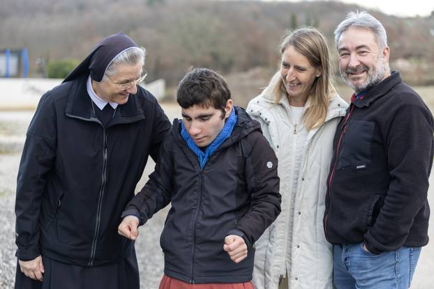 24sata Vodnjan: obitelj Schlutz, Oliver, Daniela i sin Elmedin 