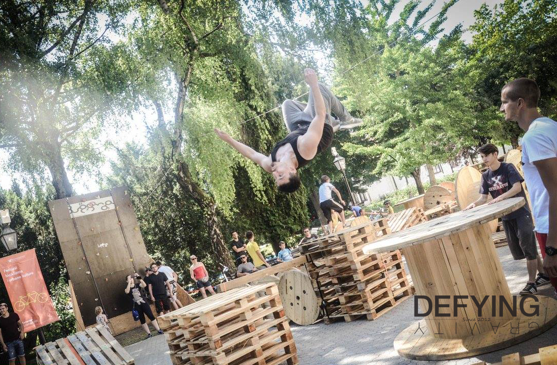 Defying Gravity - extremni biciklizam i urbana kultura