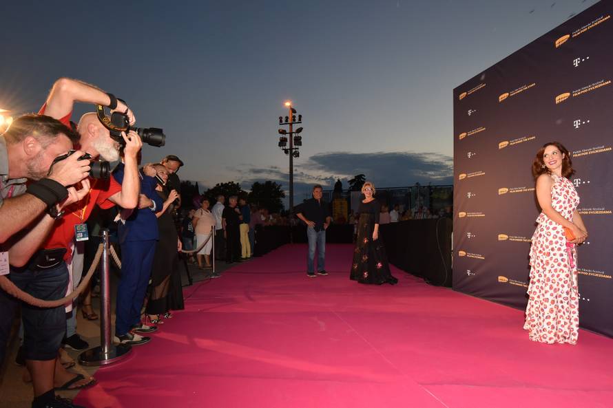 Pula: Dolazak poznatih na sveÄano otvaranje 65. filmskog festivala
