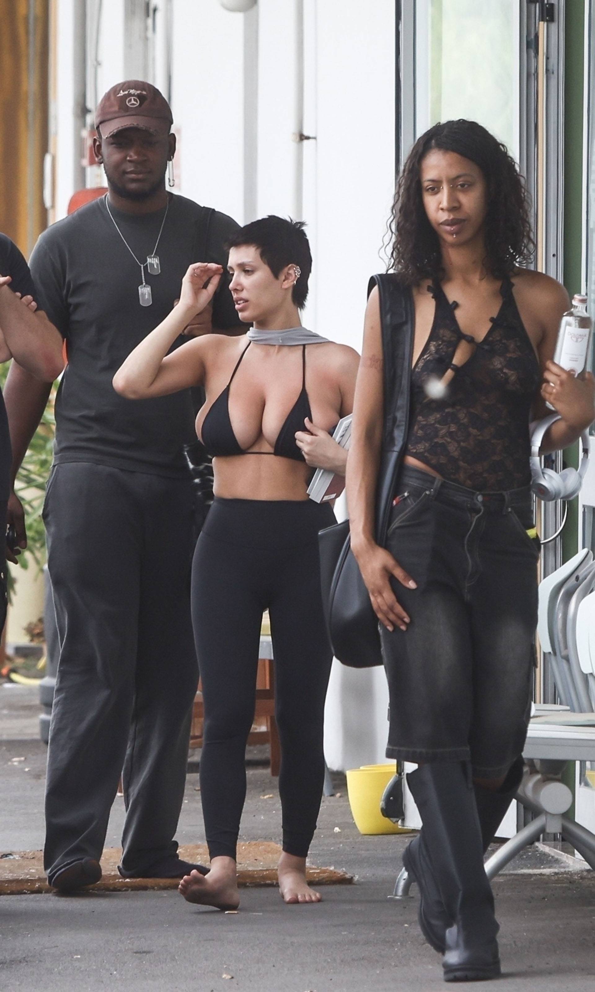 *PREMIUM-EXCLUSIVE* *MUST CALL FOR PRICING* The American Rapper Kanye West and his partner, the Architectural designer and Kim K lookalike Bianca Censori spotted out in the Italian city of Florence.
*PICTURES TAKEN ON 01/08/2023*