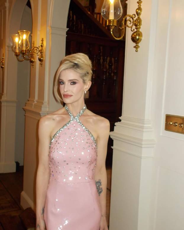 FOTO Toliko je mršava da je sad neprepoznatljiva: Evo kako se Kelly Osbourne mijenjala...