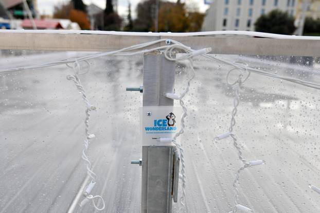 Šibenik: Zapo?eo proces zale?ivanja plohe klizališta