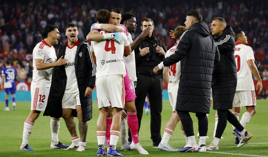 LaLiga - Sevilla v Atletico Madrid