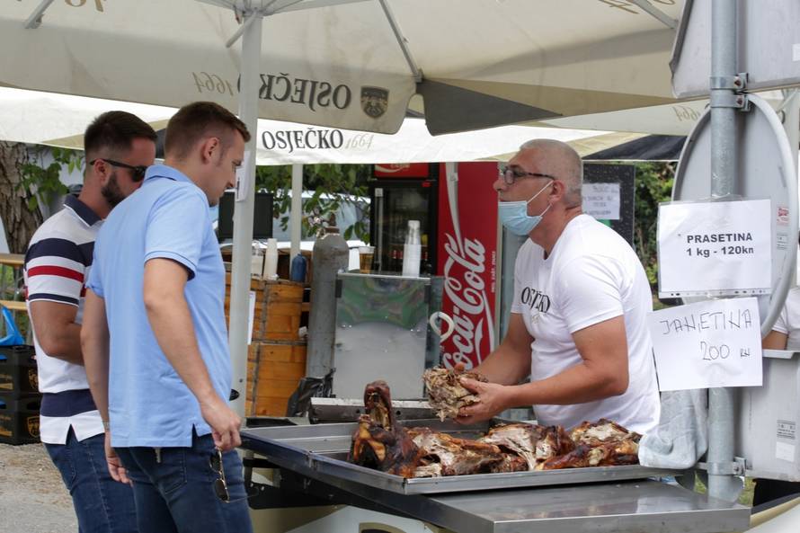 Aljmaš: Svetište Gospe od Utočišta zbog koronavirusa posjetilo manje ljudi nego prijašnjih godina