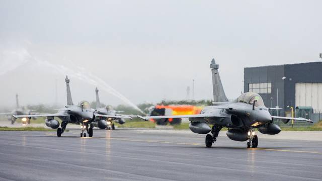 Rafale fighter jets arrive in Zagreb