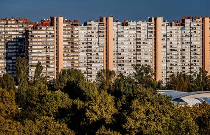 Pravilnik za zgrade: Za kršenje kućnog reda idu kazne od 50 do 500 €, nema tenda, cvijeća...