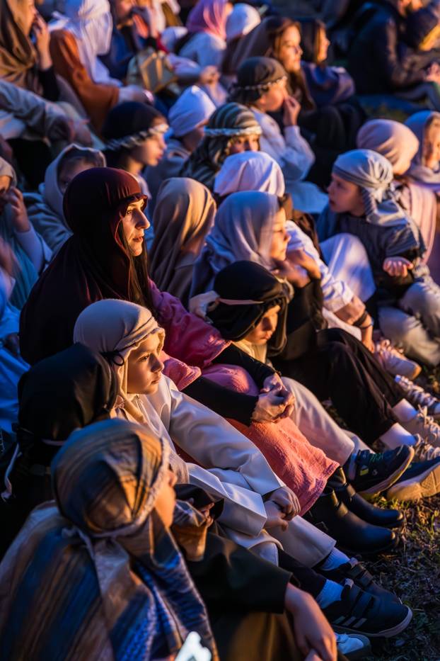 Imotski: Uprizorenje 24. Žive slike Muke Isusove