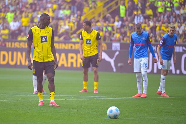 Borussia Dortmund - Holstein Kiel