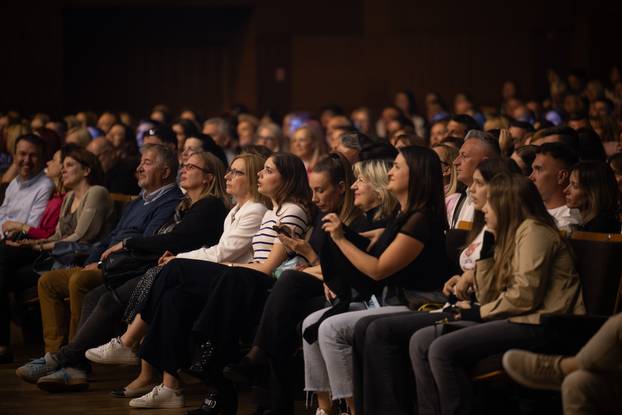 Zagreb: Petar Grašo koncertom u Lisinkom obilježio 30 godina karijere