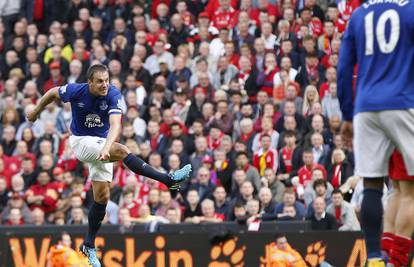 Phil Jagielka volejčinom u 92. minuti šokirao krcati Anfield