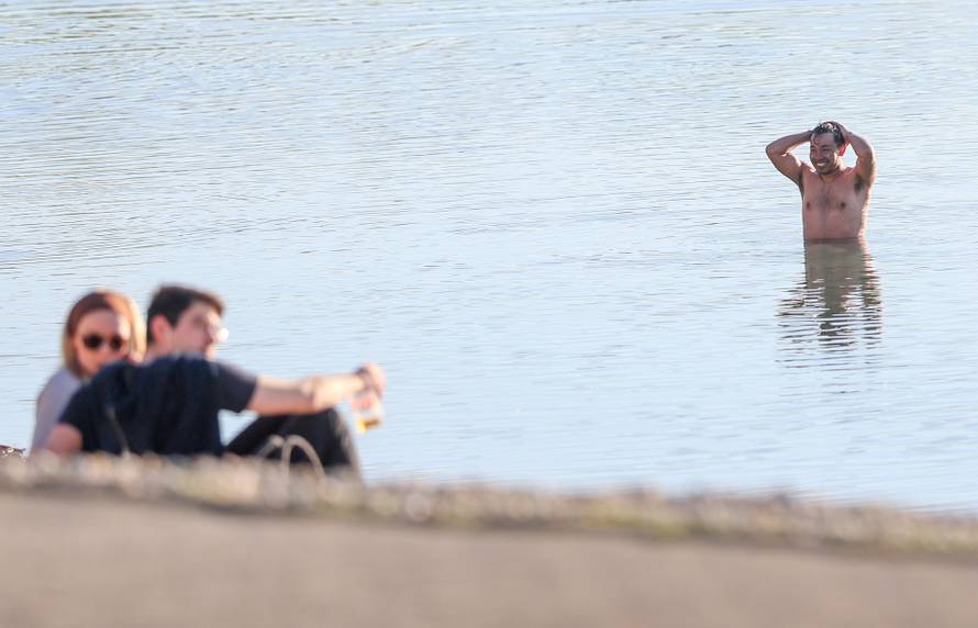 Zagreb: Na Uskrs Jarun privukao veliki broj građana