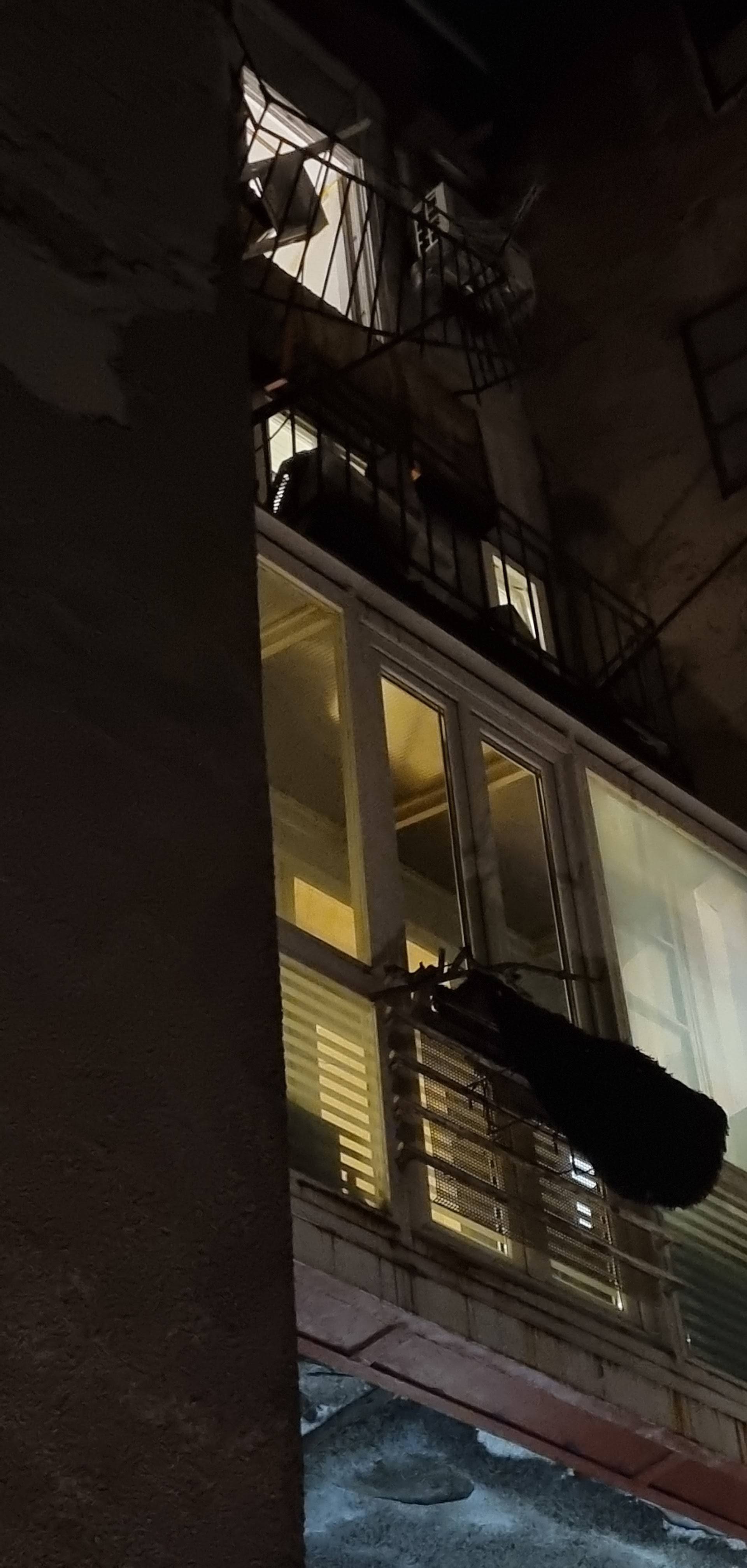 Pao balkon u Zagrebu, čovjek ozlijeđen. Stanarka: 'Pa vidite u kakvom je stanju zgrada...'