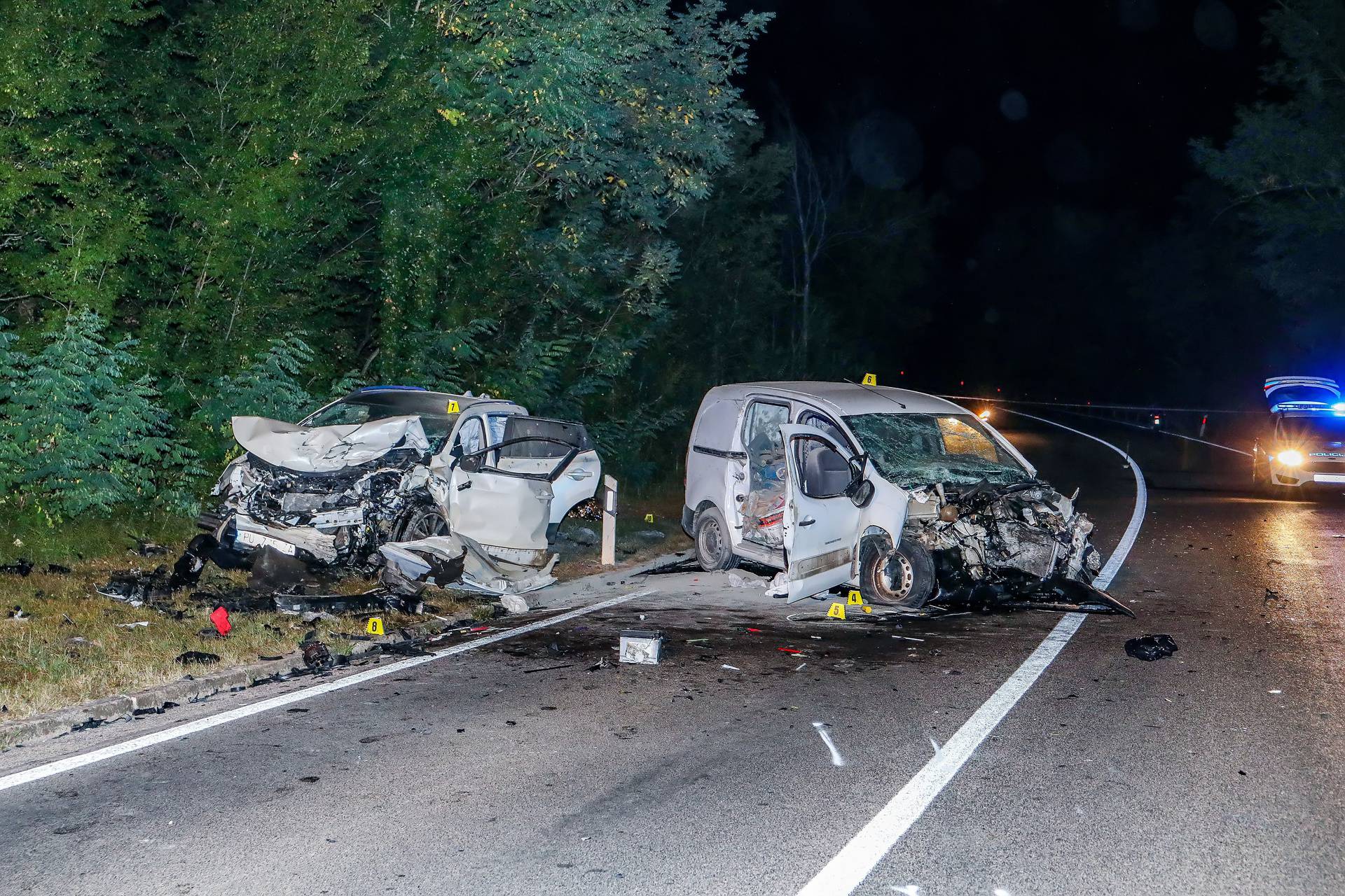 U prometnoj nesreći kod Poreča poginula jedna osoba