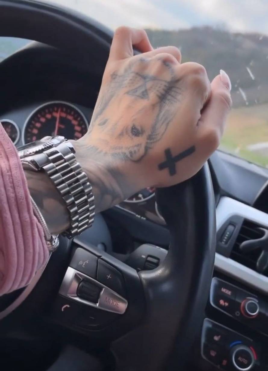 Kakvo značenje skriva tetovaža Gospodina Savršenog? Simbol je jednog slavnog sportaša