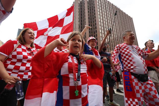 SP 2026 Philadelphia: Navijači se okupljaju prije razvijanja hrvatske zastave uoči utakmice s Ganom