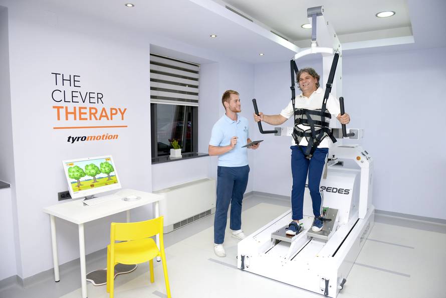 Premijerno predstavljena robotska neurorehabilitacija