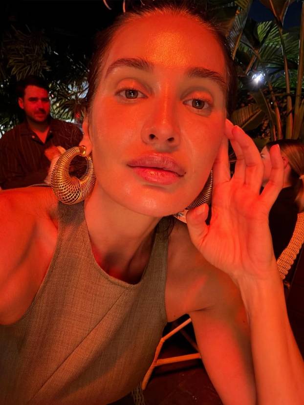 Bikini, tange i savršena figura: Tatjana Dragović ostavlja bez daha na pragu 50-te godine