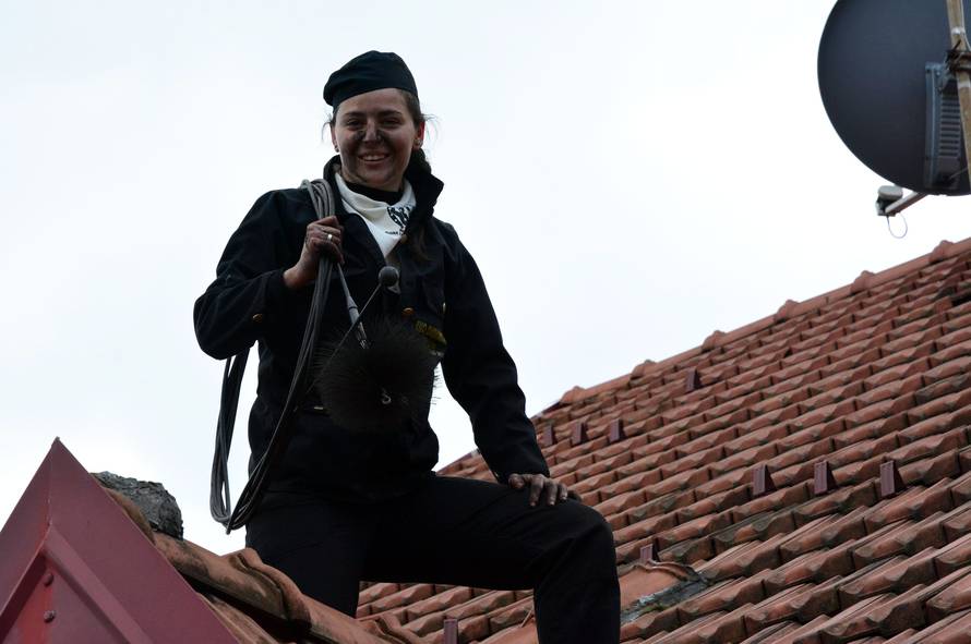 Djevojka s čarobnom četkom: U dimnjaku pronašla  tri kg zlata