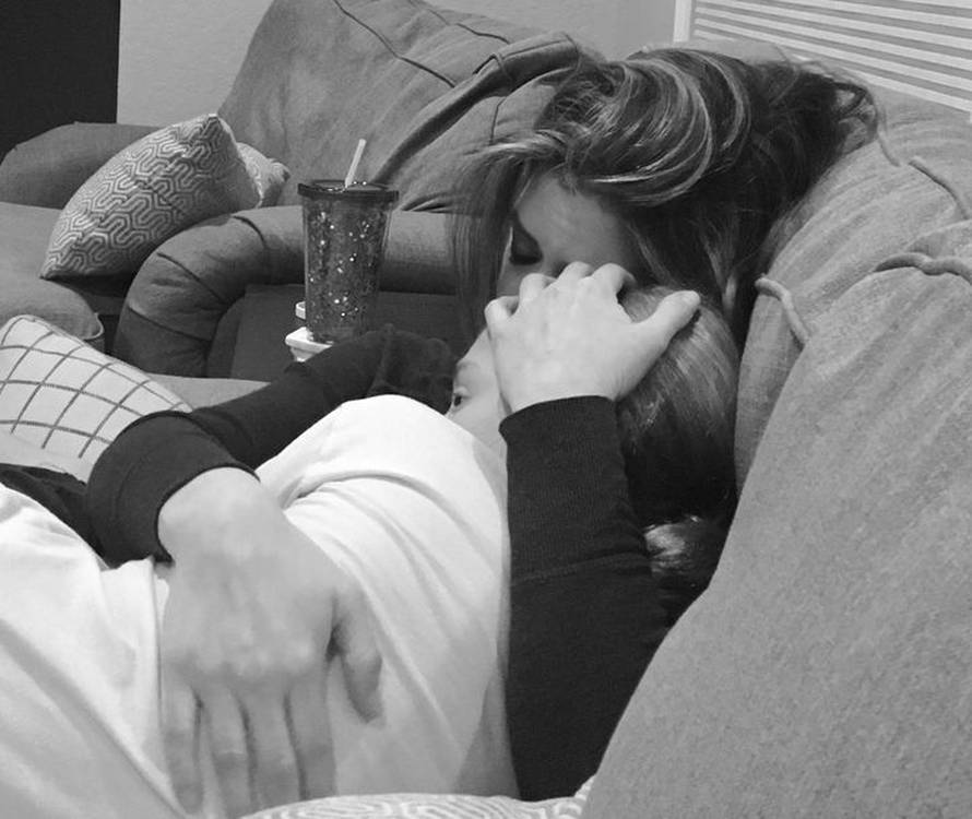 'Slomljen je, mog sina ostavila je najbolja frendica jer je gay'