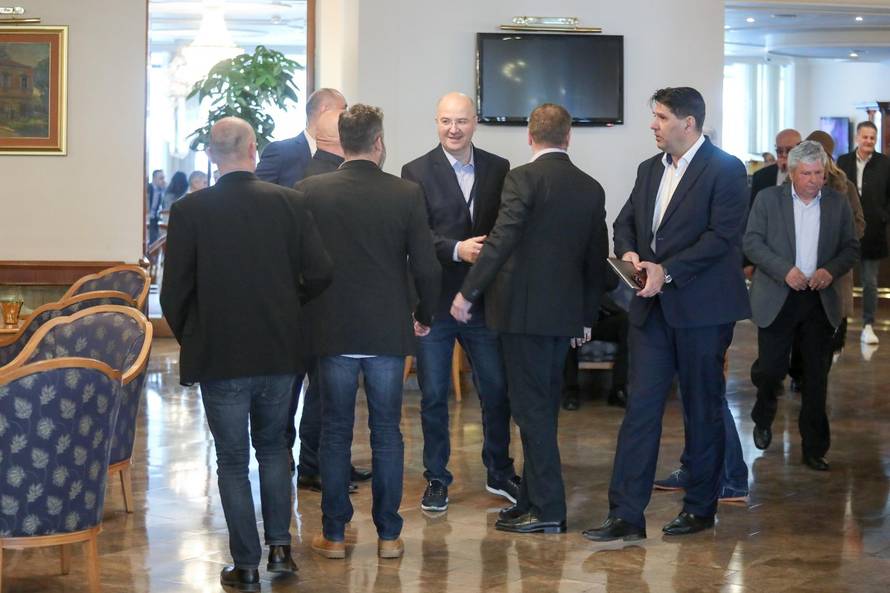 Zagreb: Osnivačka skupština stranke Miroslava Škore - Domovinski pokret