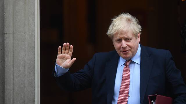 Svi traže od Borisa Johnsona: Otpusti svojeg savjetnika...