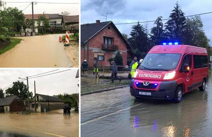 FOTO Kaos i na sjeveru, brojne ceste i kuće poplavile. Stričak: Strašno, sve snage su na terenu