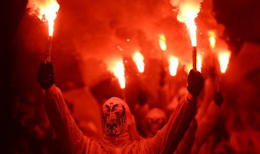 VIDEO Kaos na susretu Bayerna. Evo za&scaron;to je do&scaron;lo do prekida