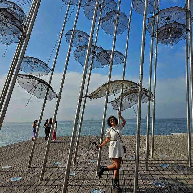 FOTO Ovo je mladenka čiji je ples na svadbi postao viralan