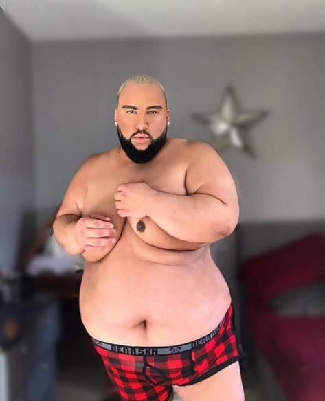 On je muški plus size model: 'Dečki, prihvatite svoje tijelo'