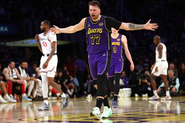 NBA: Los Angeles Clippers at Los Angeles Lakers