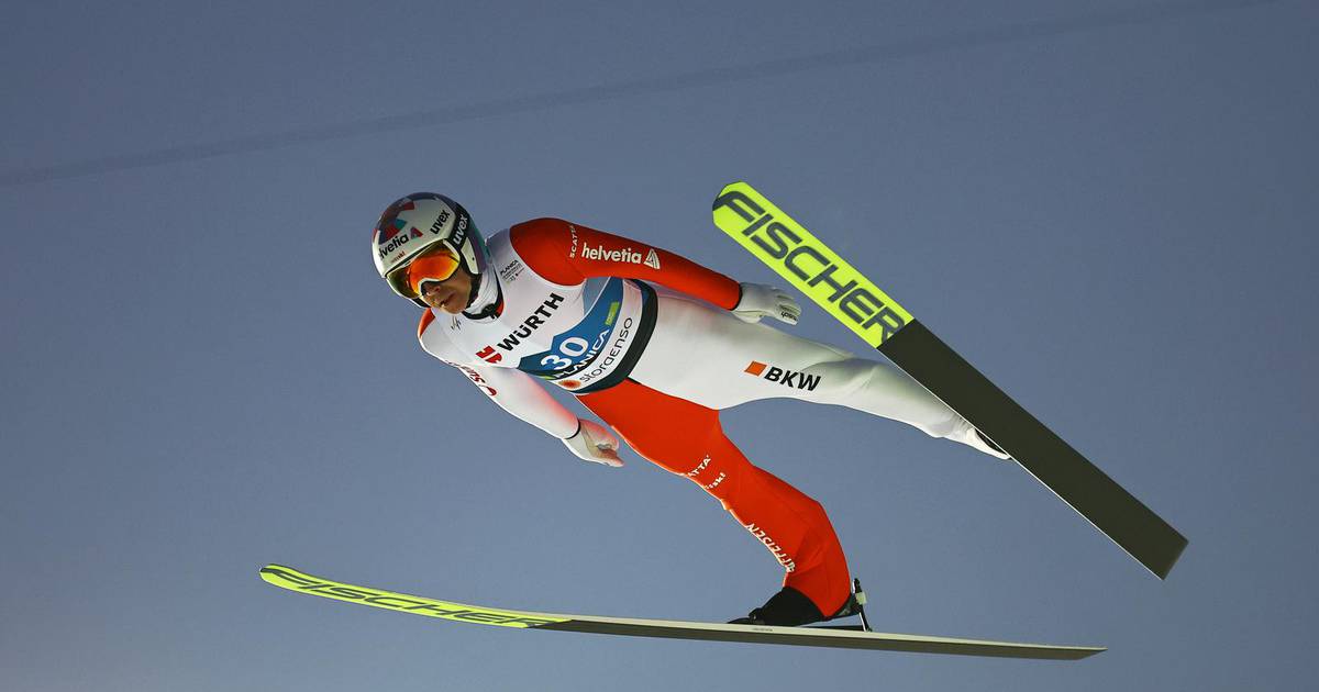 42 yaşındaki ikonik Simon Ammann kayakta uçmaya devam ediyor
