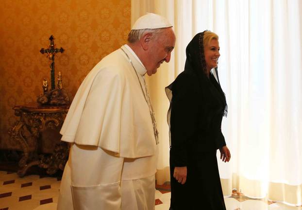 Vatikan:  Papa Franjo primio predsjednicu Kolindu Grabar Kitarovi?
