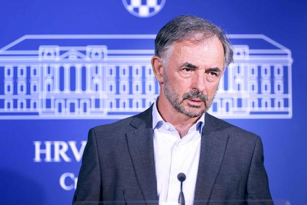 FOTO Pustili smo političarima brade! Tu su Plenković, Anušić, Milanović... a 'zarastao' je i Bulj