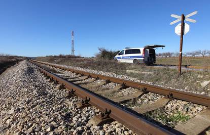 Tijelo našli kraj pruge: Mladić (24) poginuo u naletu vlaka
