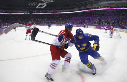 Počela hokejaška "ludnica": Švedska je pobijedila Češku 