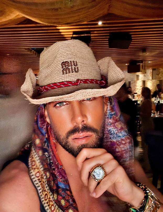 Odmor u stilu Marka Grubnića: Skupe torbice, leopard uzorci i vrela zabava na Mikonosu...