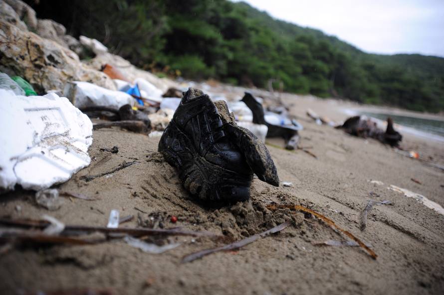 Naše plaže prije i poslije jakog juga: Guše se u smeću i plastici