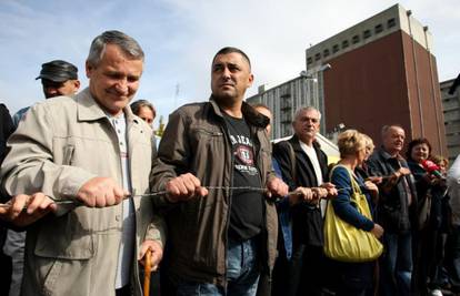 Čobanković: Vlada ne može pomoći radnicima Đakovštine