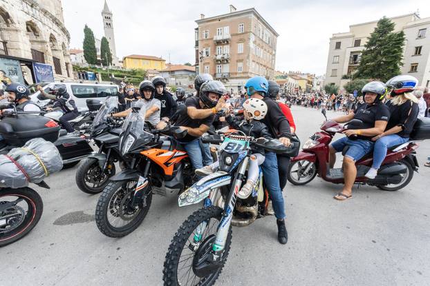 Defile kroz Pulu na najvećem susretu Croatia Bike Week