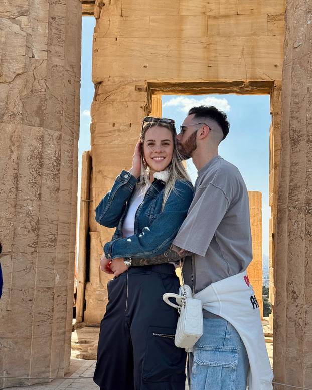 FOTO Argentinski košarkaš zbog ove Srpkinje promijenio je vjeru